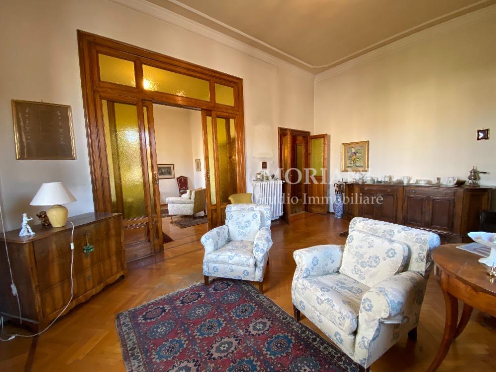 PIAZZA DELLA VITTORIA - SALA