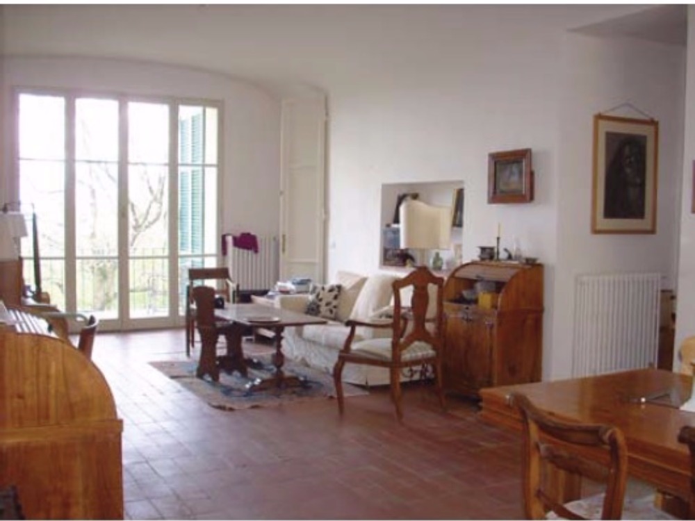 Fiesole terrazzo e giardino Porzione Villa - Soggiorno Pranzo con la vetrata sul Terrazzo