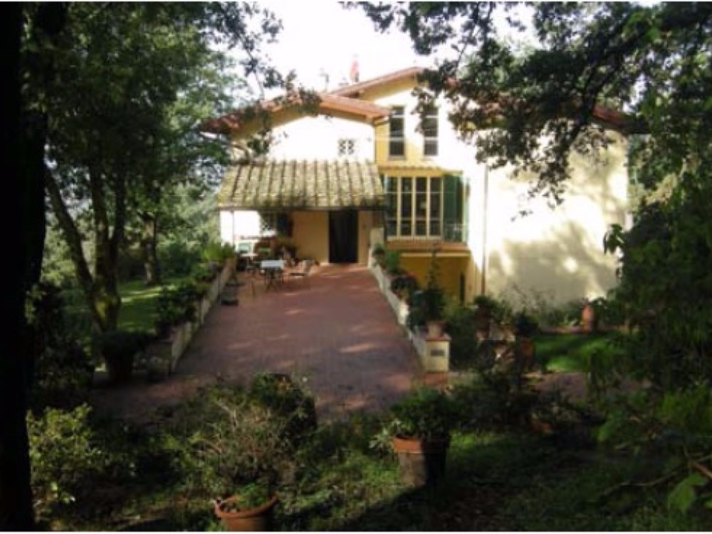 Fiesole terrazzo e giardino Porzione Villa - Veduta del terrazzo del primo piano aperto sul Parco