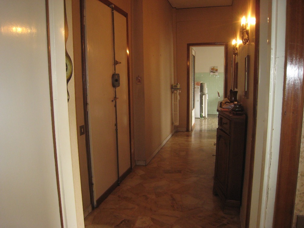 Vittorio Emanuele - Ingresso